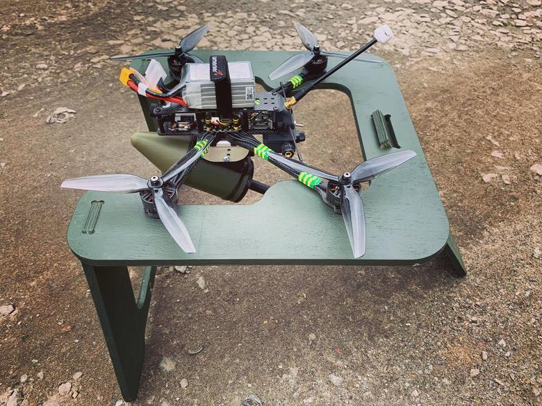 Скоростной FPV «дрон-камикадзе» - революционное средство поражения ...
