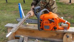 Как сделать станок для распилки досок и дров на основе бензопилы